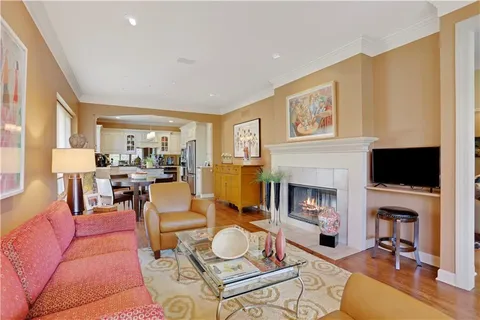 $949,000 | 5205 West 116th Street, Leawood, KS 66211