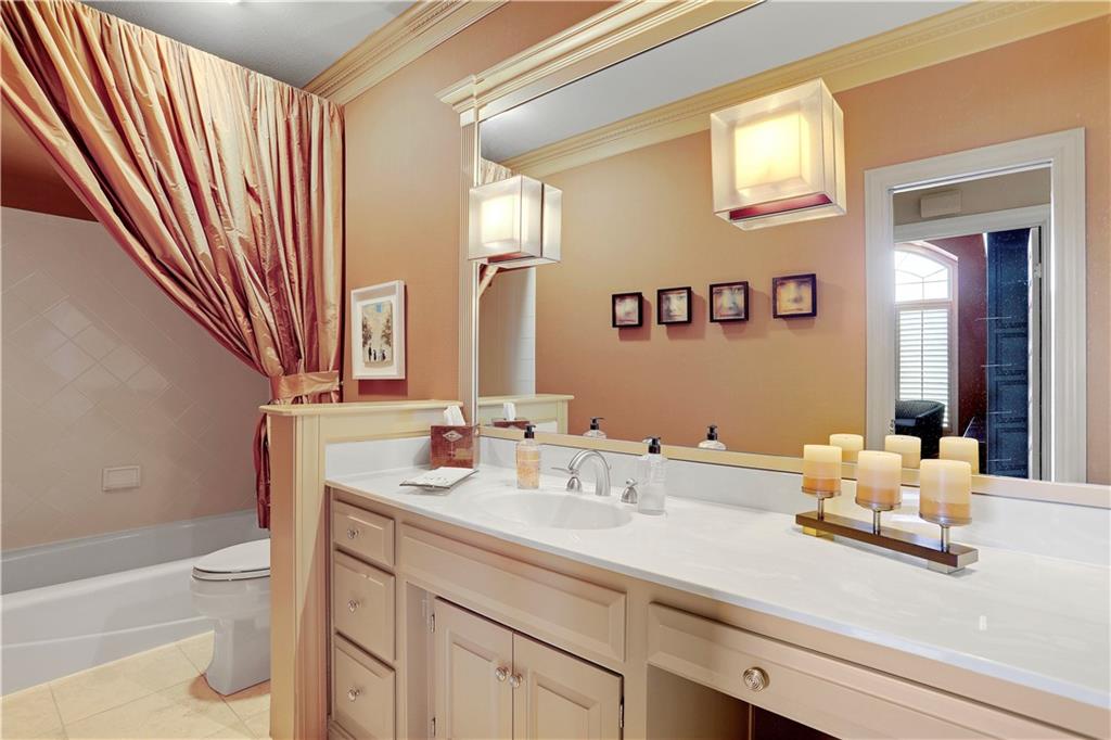 5205 West 116th Street Leawood, KS 66211 - Photo 20 of 43