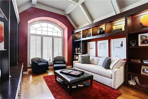 $965,000 | 5205 West 116th Street, Leawood, KS 66211