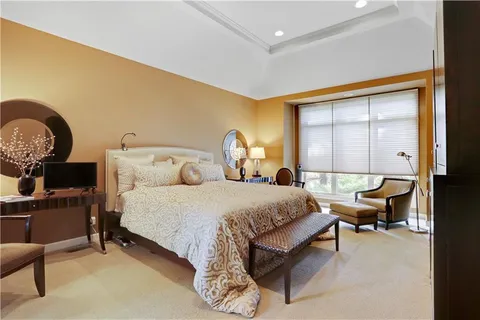 $949,000 | 5205 West 116th Street, Leawood, KS 66211