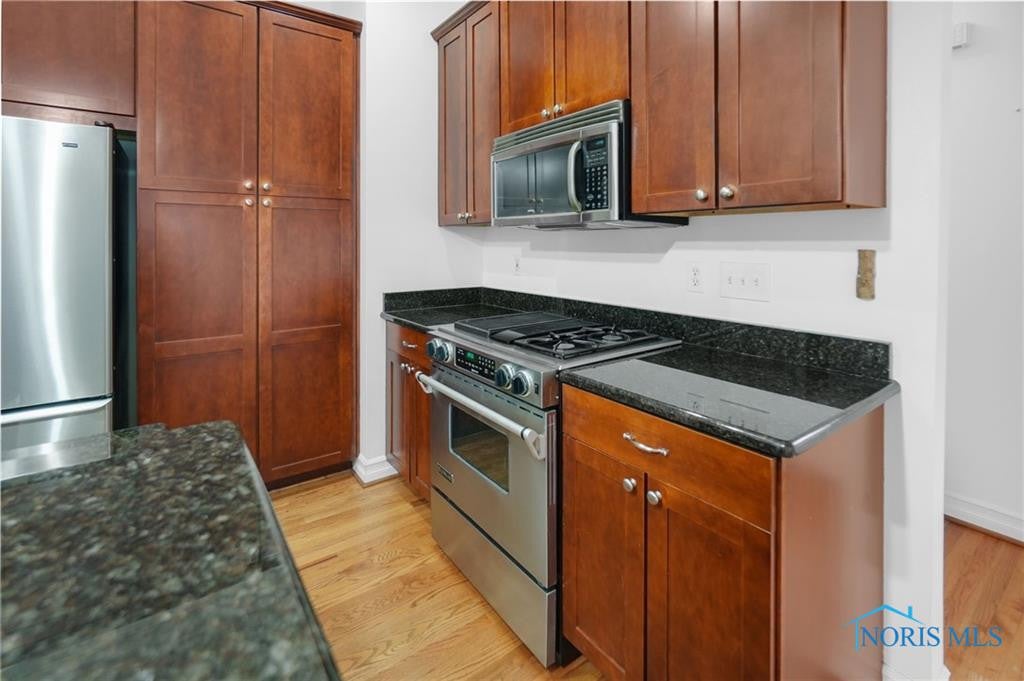 2233 Cheltenham Road Toledo, OH 43606 - Photo 11 of 43 Gallery Image 11