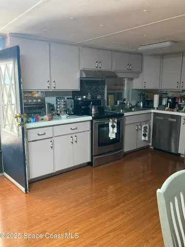 a view of walk in closet