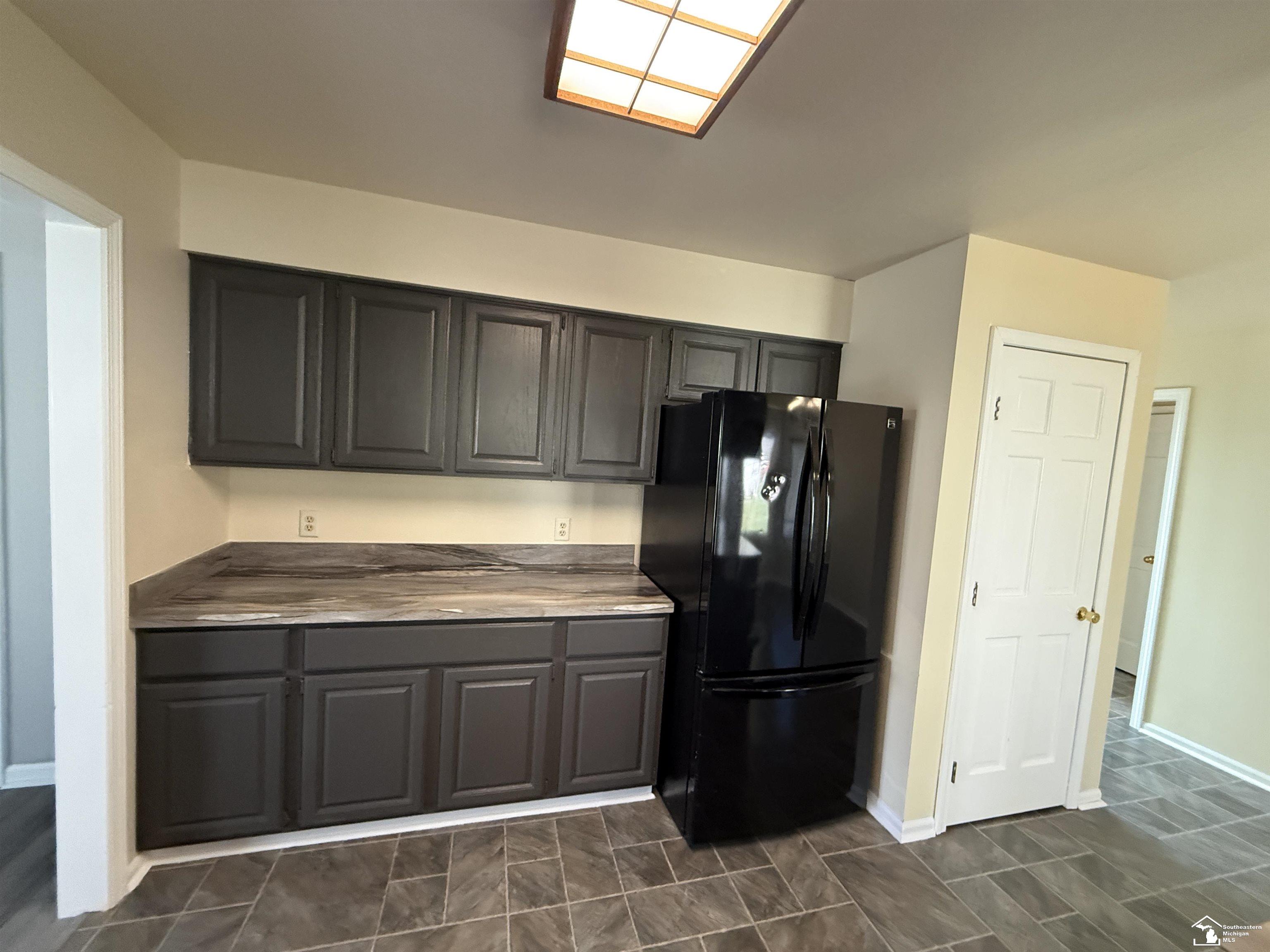 1412 Winding Way Temperance, MI 48182 - Photo 8 of 10