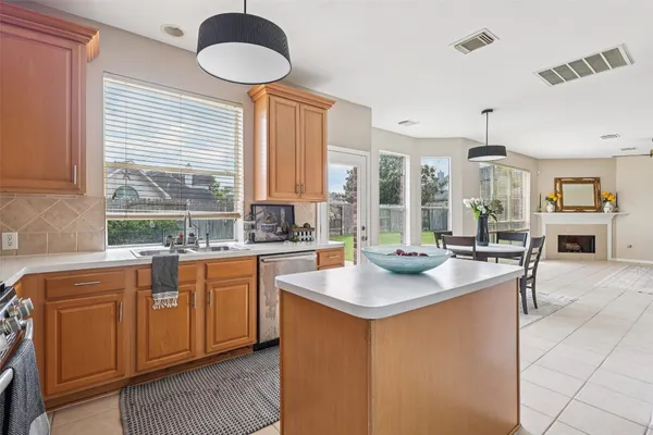 $2,350 | 8002 Cross Trail Drive, Sugar Land, TX 77479