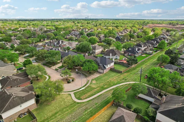 $2,350 | 8002 Cross Trail Drive, Sugar Land, TX 77479