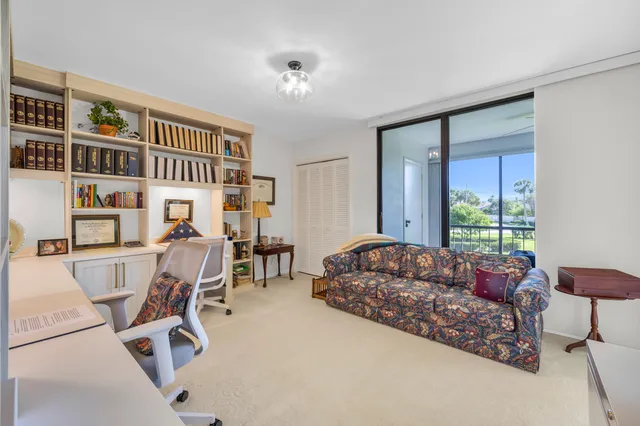 $469,000 | 4 Southeast Turtle Creek Drive, Unit E, Jupiter, FL 33469