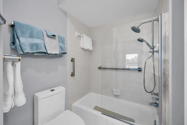 $469,000 | 4 Southeast Turtle Creek Drive, Unit E, Jupiter, FL 33469