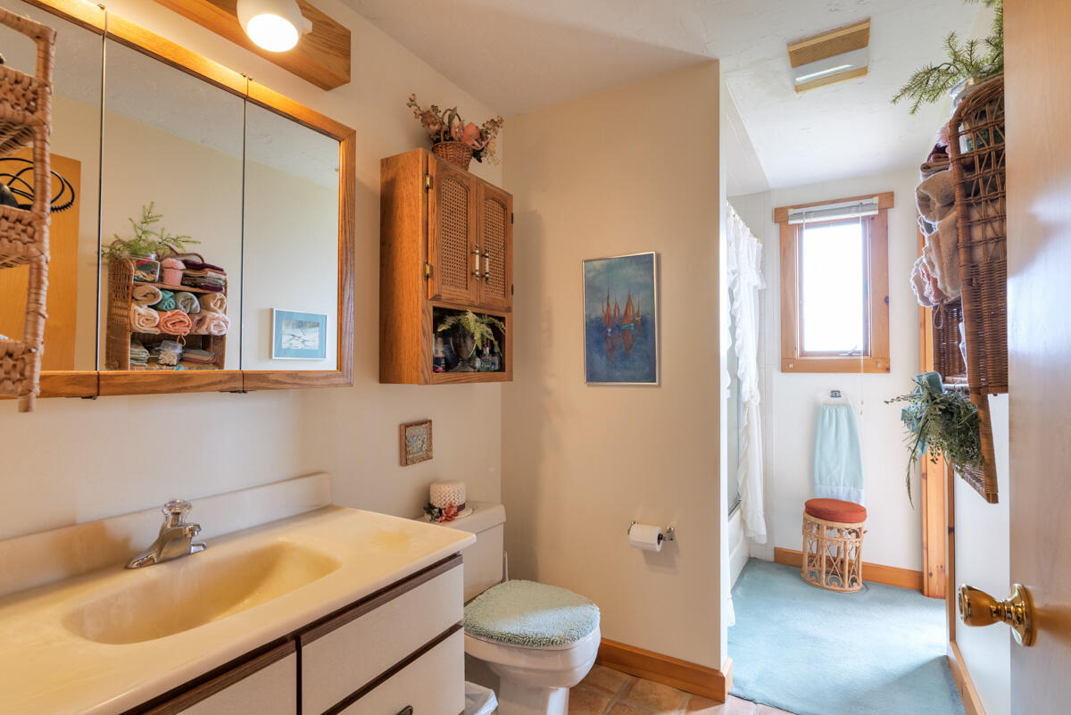 489 Mason Bay Road Jonesport, ME 04649 - Photo 26 of 63 Bathroom