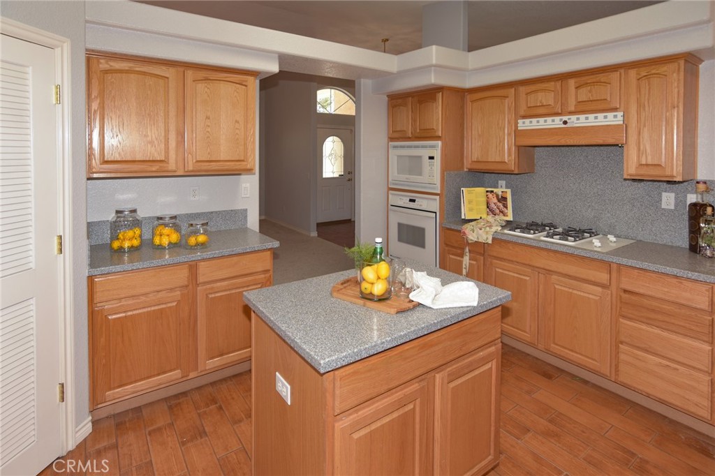 20690 Rancherias Road Apple Valley, CA 92307 - Photo 10 of 69
