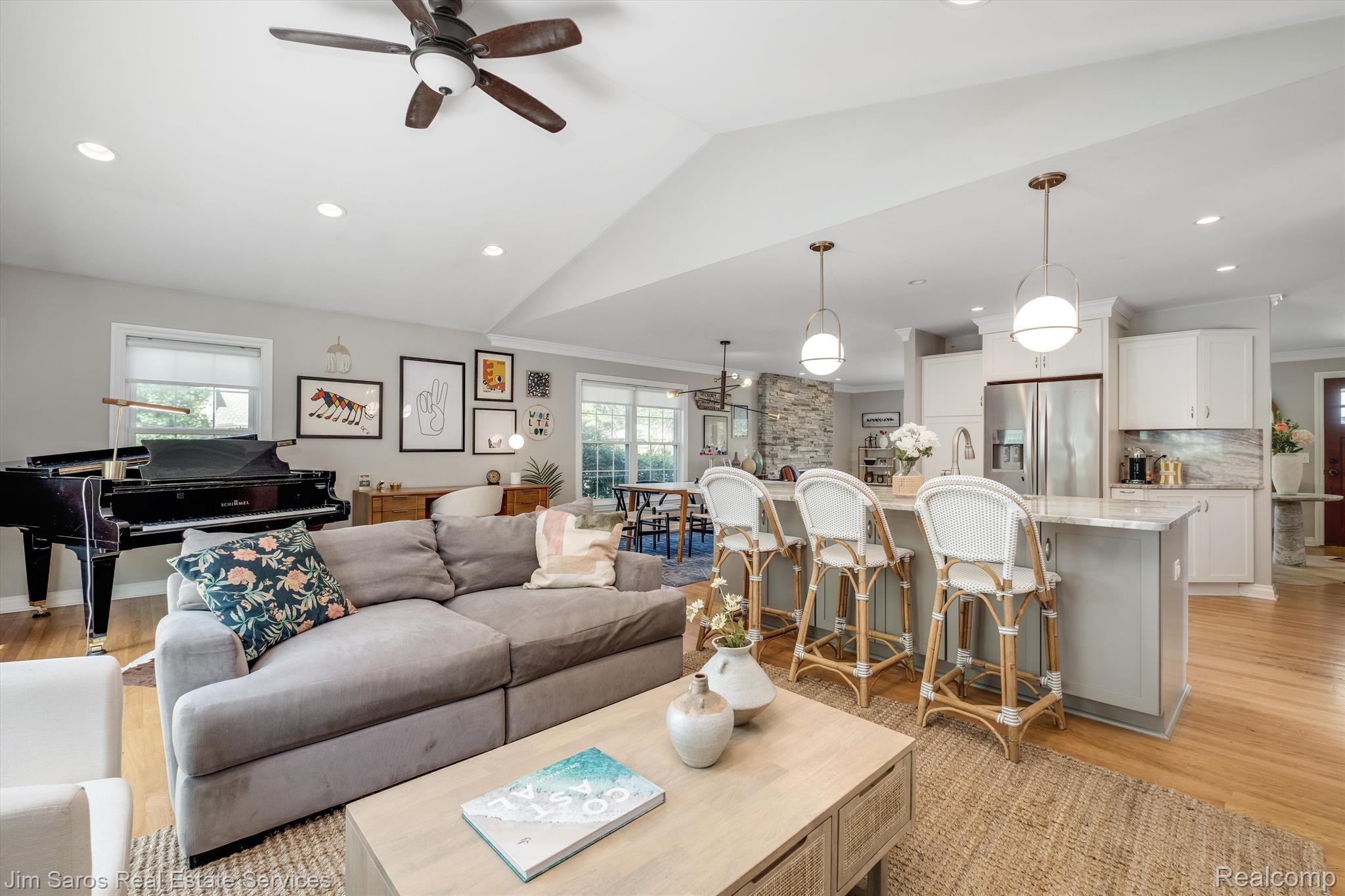 295 Stephens Road Grosse Pointe, MI 48236 - Photo 4 of 30 Gallery Image 4
