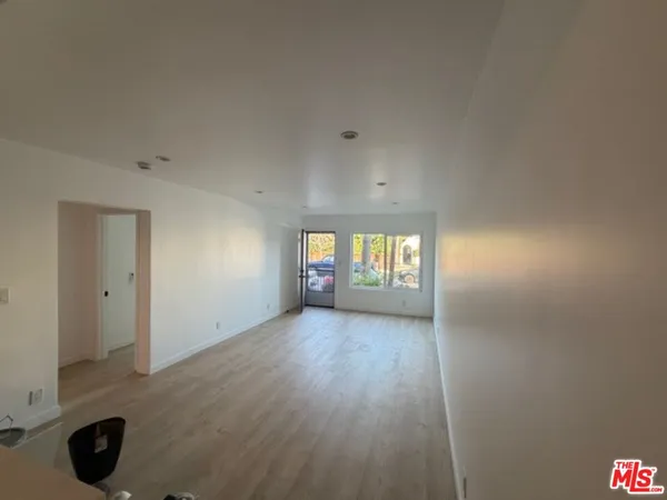 $4,295 | 2106 Pisani Place, Venice, CA 90291