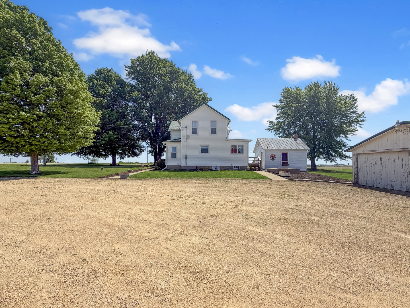 15331 West Harper Road Forreston, IL 61030 - Photo 6 of 78