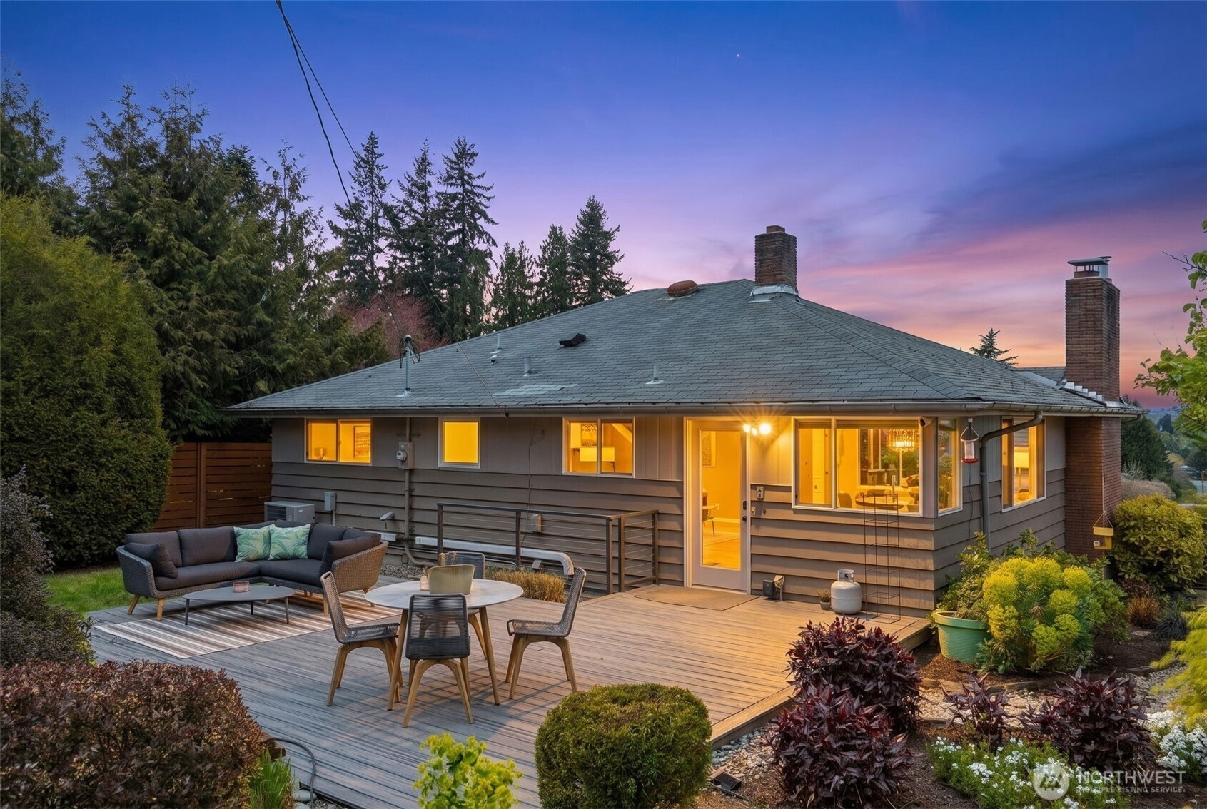 7127 South Sunnycrest Road Seattle, WA 98178 - Photo 30 of 37 Gallery Image 30