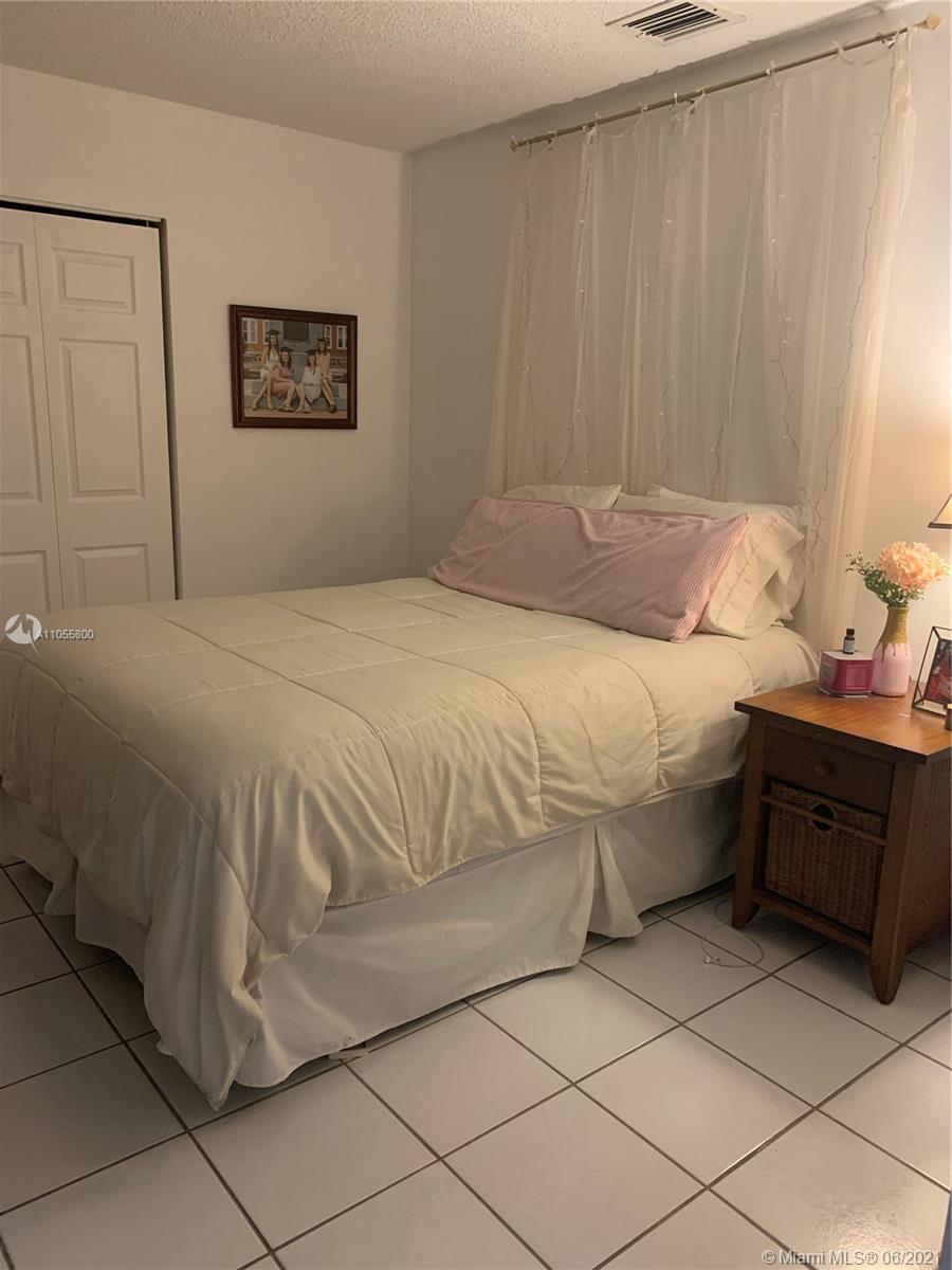 11230 Southwest 138th Street, Unit 2 Miami, FL 33176 - Photo 6 of 12