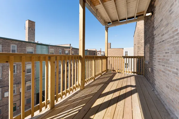 $4,200 | 7726 North Eastlake Terrace, Unit 3, Chicago, IL 60626