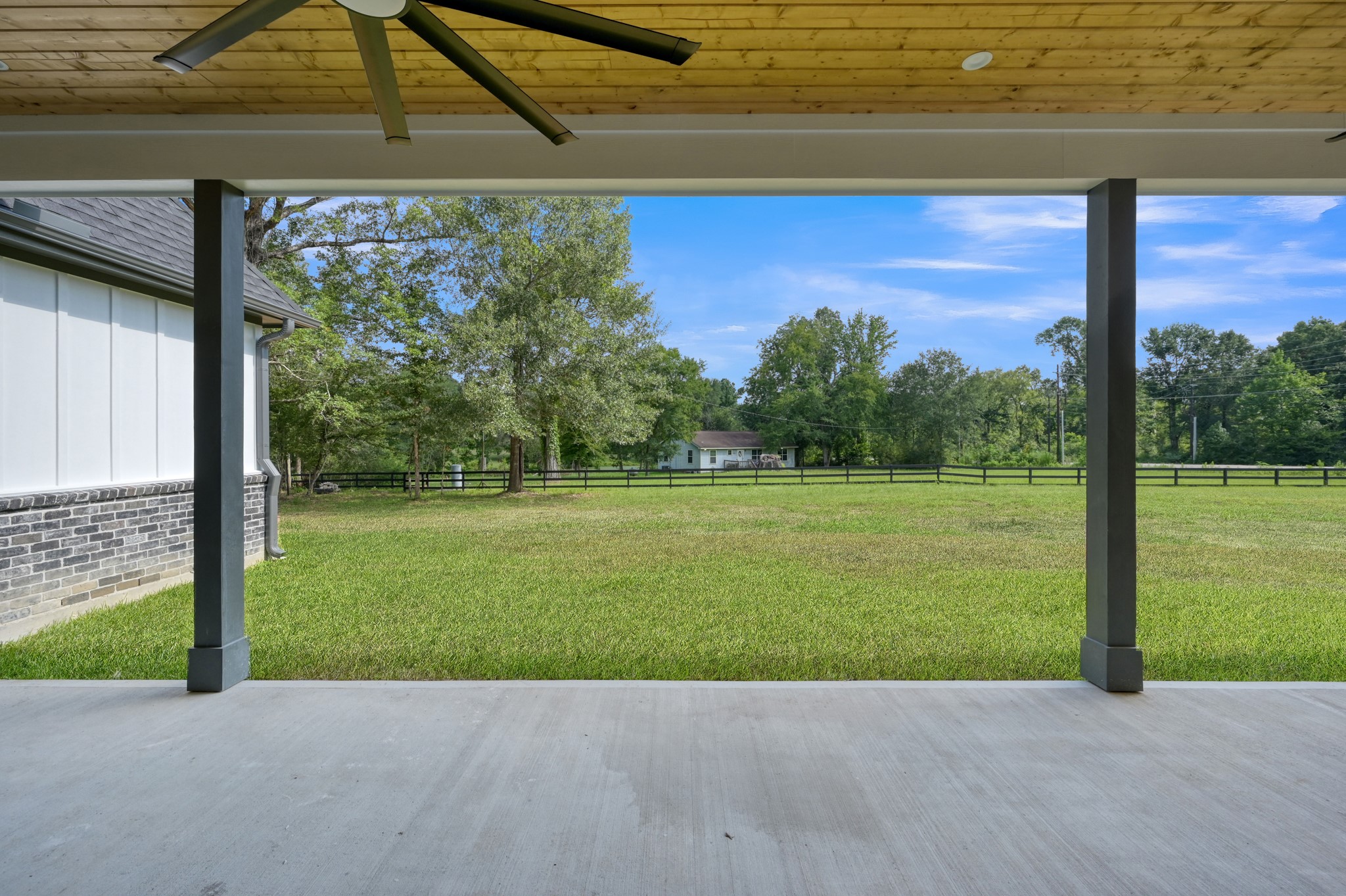 24816 Two Rivers Road Montgomery, TX 77316 - Photo 44 of 50 Expansive Back Patio