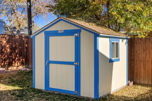 $380,000 | 102 Landoe Lane, Colorado Springs, CO 80911