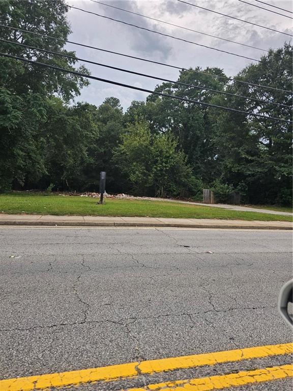 1971 Wesley Chapel Road Decatur, GA 30035 - Photo 4 of 14 a view of a yard