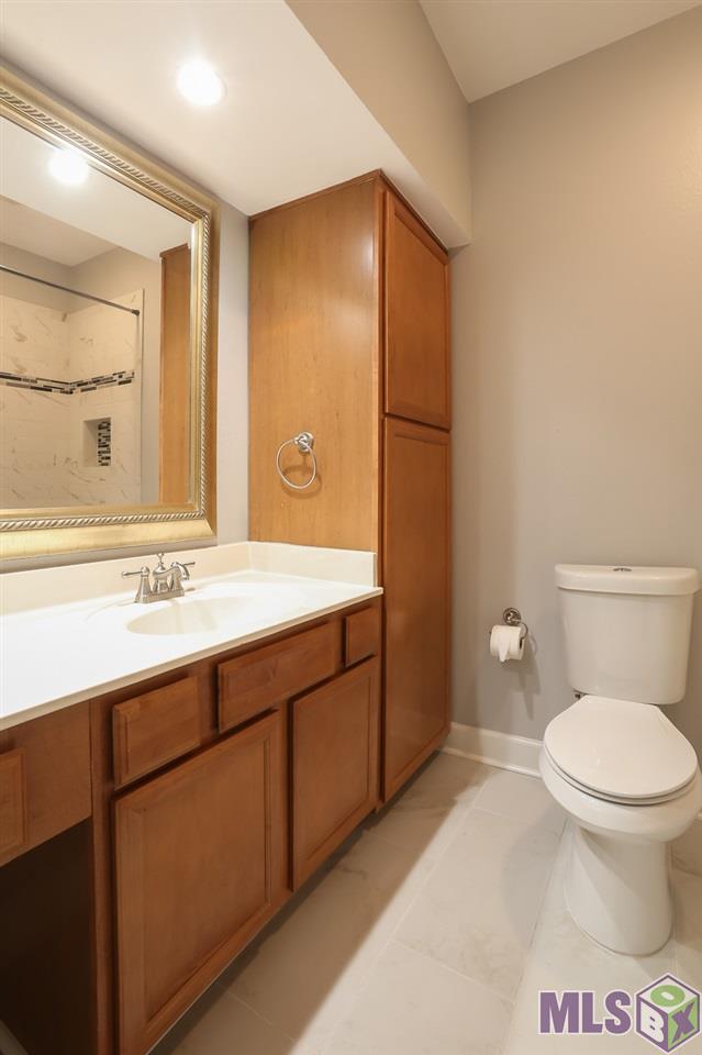 8155 Jefferson Highway, Unit 304 Baton Rouge, LA 70809 - Photo 4 of 12