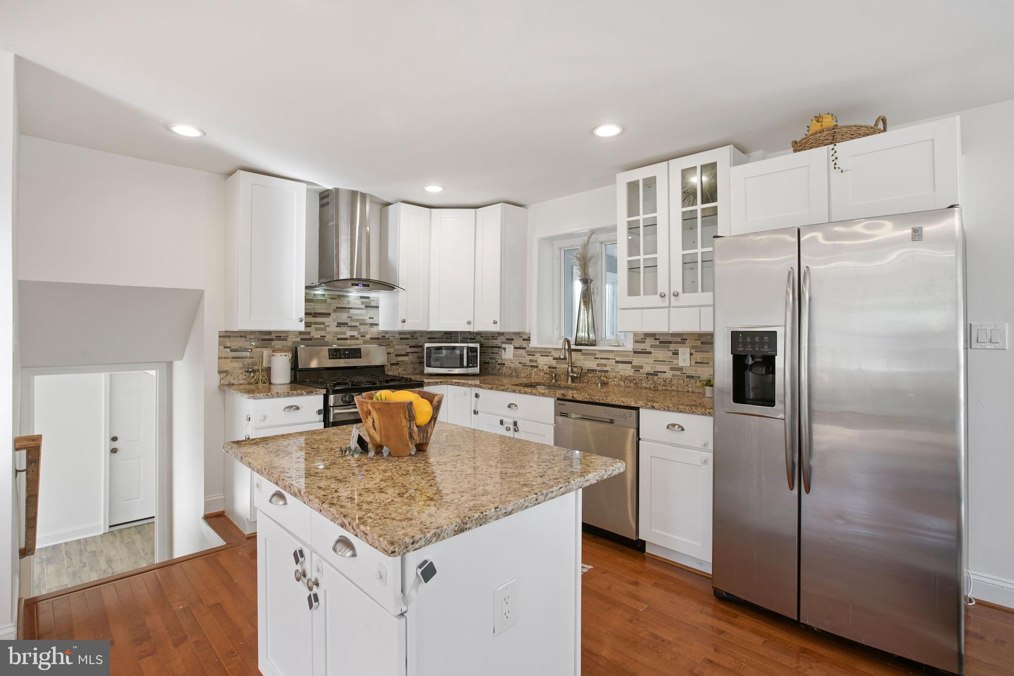 7504 Nottoway Place Springfield, VA 22150 - Photo 4 of 21 Gallery Image 4