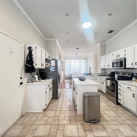 $2,595 | 10613 Tallahassee Drive, Frisco, TX 75035