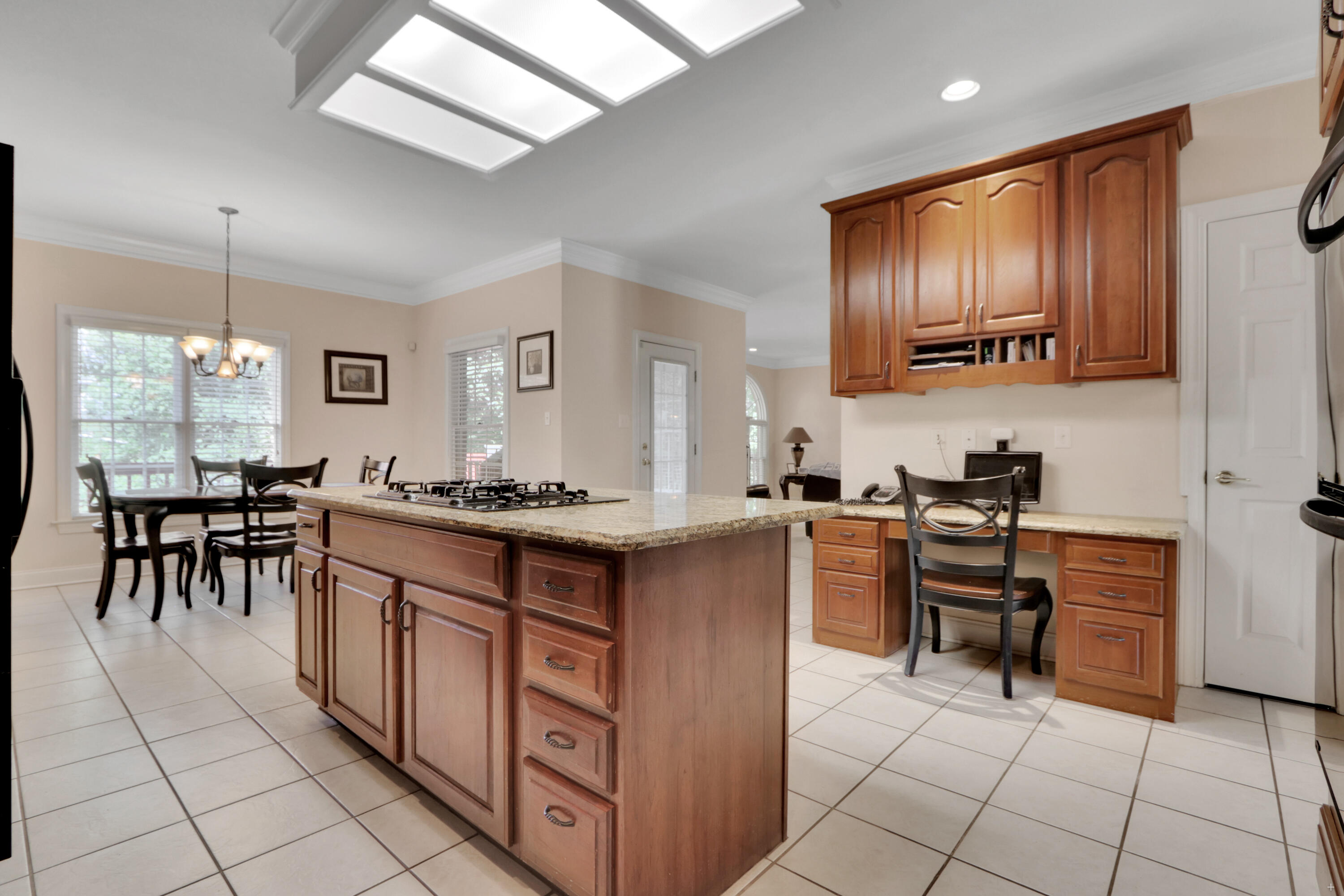 12898 Long Ridge Road Knoxville, TN 37934 - Photo 8 of 36 Desk area and eat in kitchen