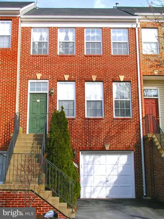 $2,750 | 2513 Woodrow Wilson Drive, Herndon, VA 20171