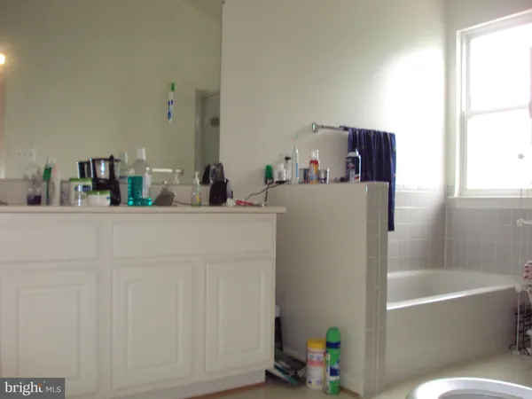 $2,750 | 2513 Woodrow Wilson Drive, Herndon, VA 20171