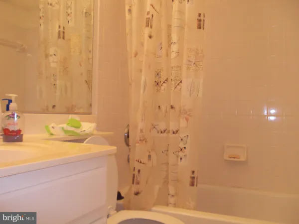 $2,750 | 2513 Woodrow Wilson Drive, Herndon, VA 20171