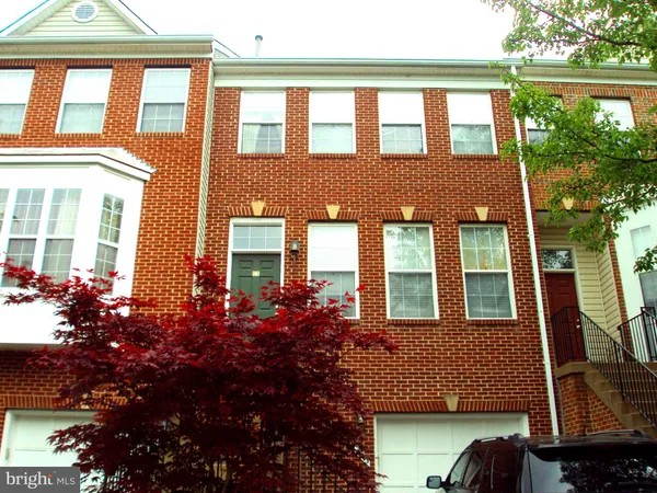 $2,750 | 2513 Woodrow Wilson Drive, Herndon, VA 20171