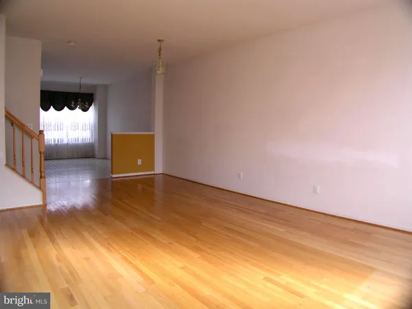 $2,750 | 2513 Woodrow Wilson Drive, Herndon, VA 20171