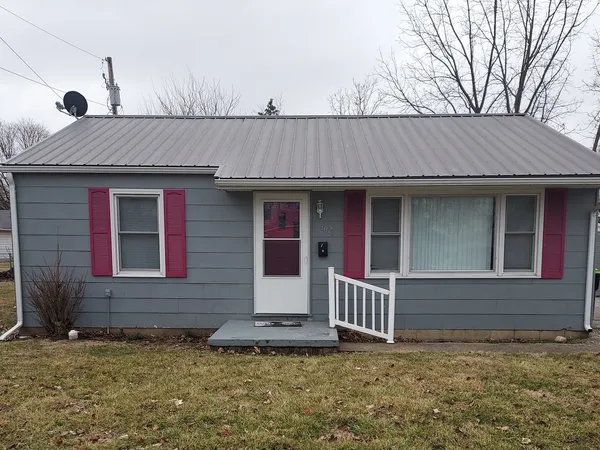$89,900 | 202 South Embarrass Avenue, Tuscola, IL 61953