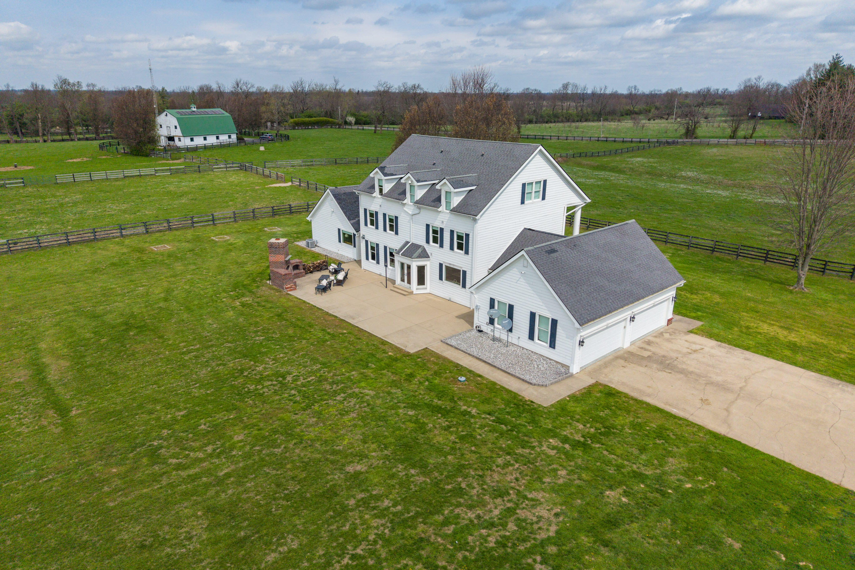 3600 Briar Hill Road Lexington, KY 40516 - Photo 80 of 102 20260330-3600-Briar-Hill-Rd-drone-fh-017