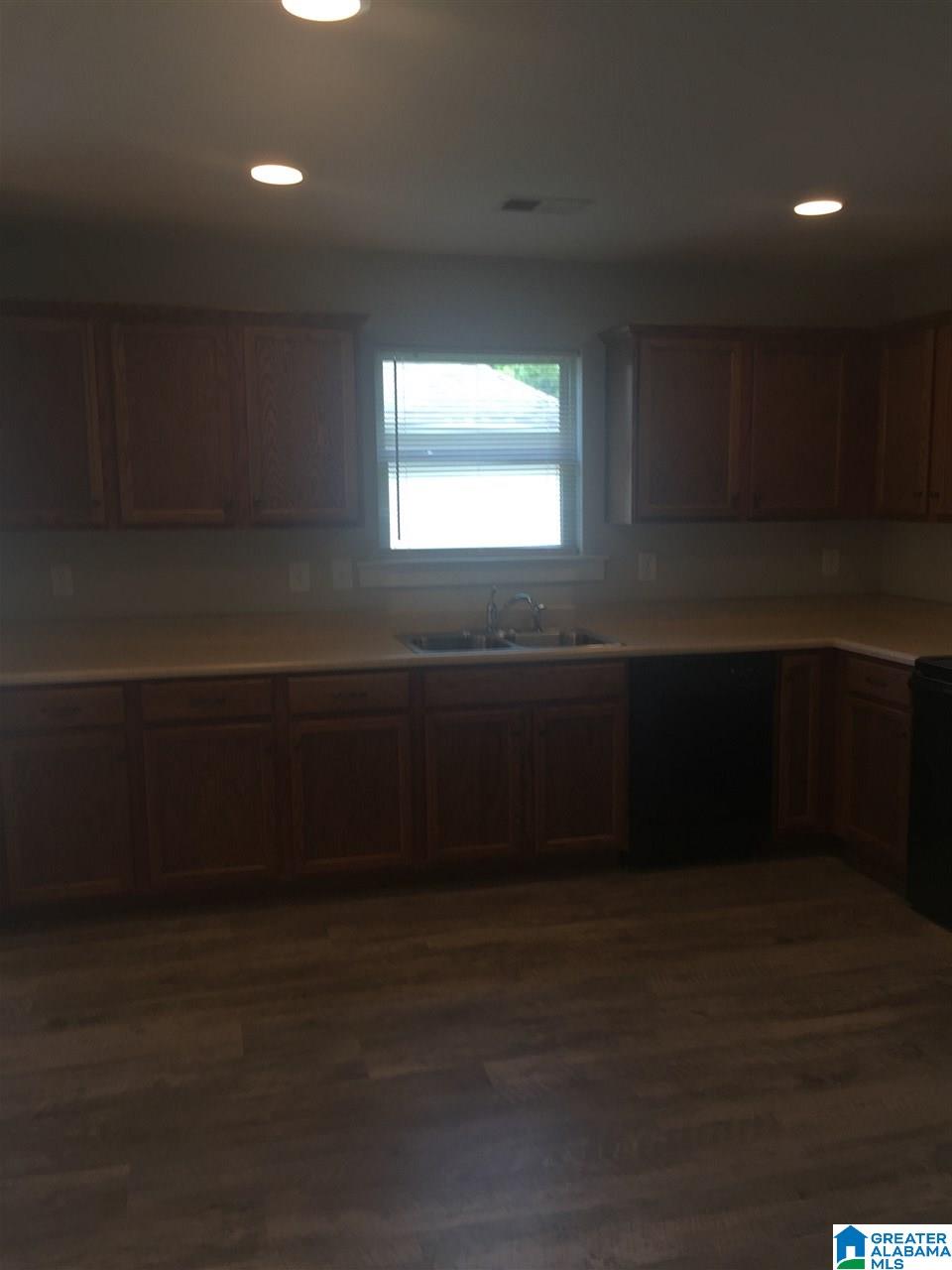 104 Brookside Way Calera, AL 35040 - Photo 3 of 17