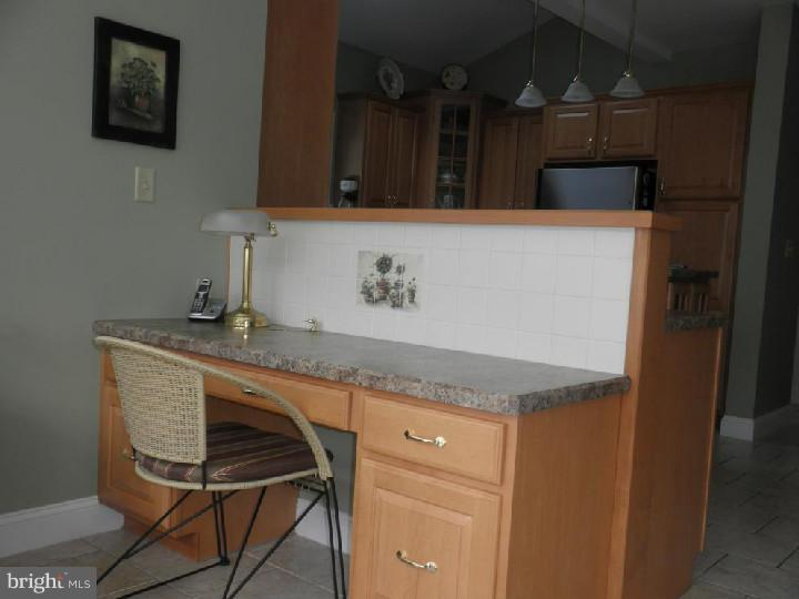 8806 Mountain Road Alburtis, PA 18011 - Photo 15 of 25 Sun Room