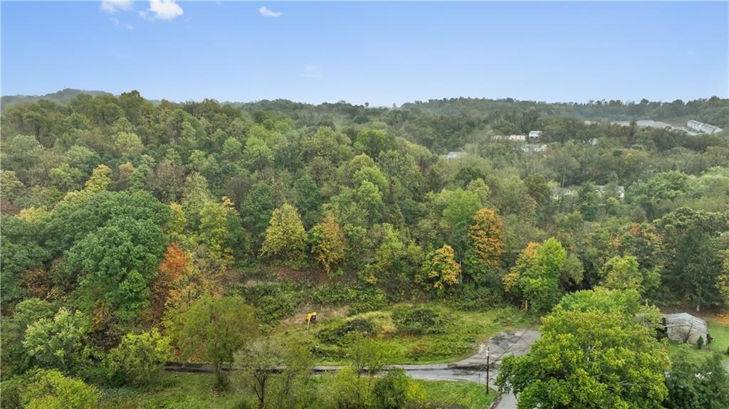 371 North Star Road Imperial, PA 15126 - Photo 34 of 37 a view of a yard with a house in the background