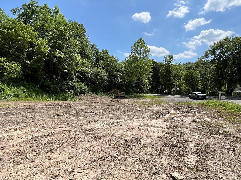 371 North Star Road Imperial, PA 15126 - Photo 6 of 37 a view of outdoor space with trees