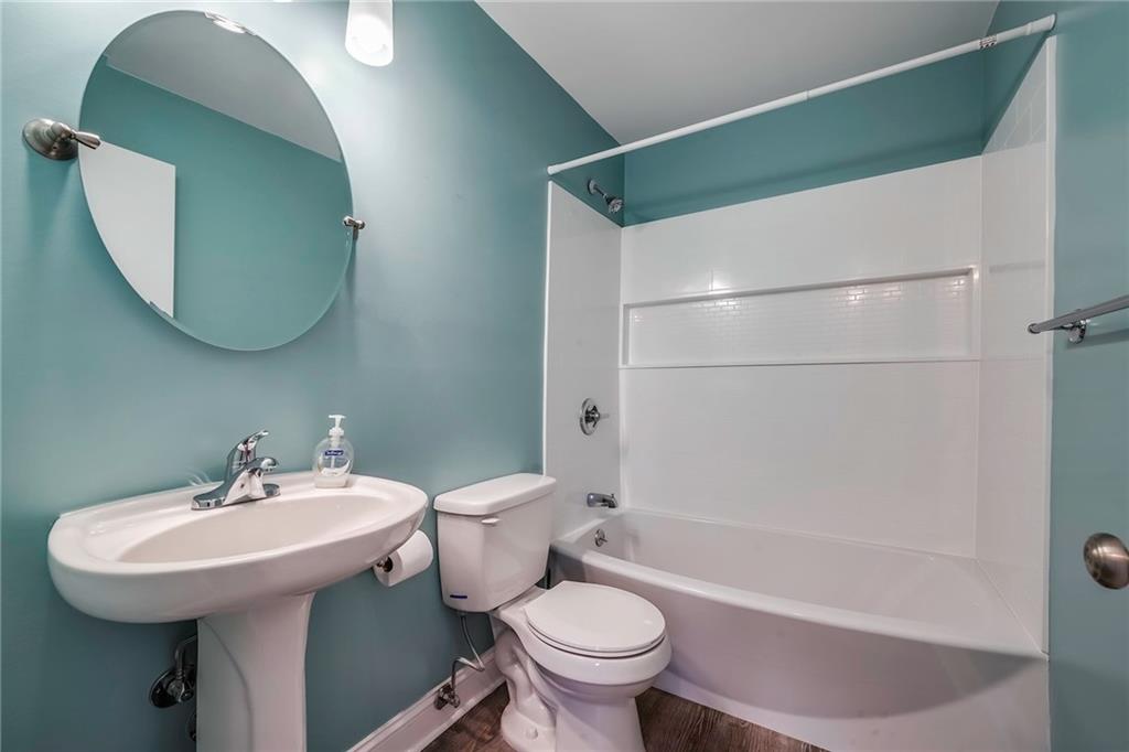 203 Coraopolis Road, Unit B14 Coraopolis, PA 15108 - Photo 14 of 23 Gallery Image 14