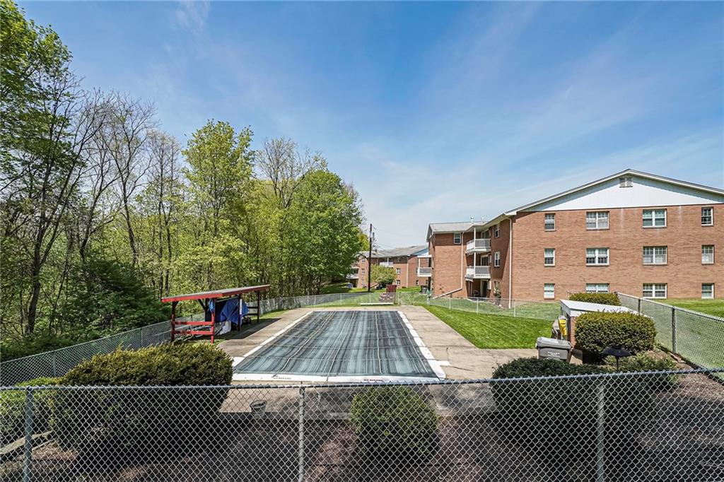 203 Coraopolis Road, Unit B14 Coraopolis, PA 15108 - Photo 22 of 23 Gallery Image 22
