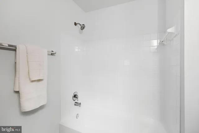 $315,000 | 8075 Lacy Drive, Unit 101, Manassas, VA 20109