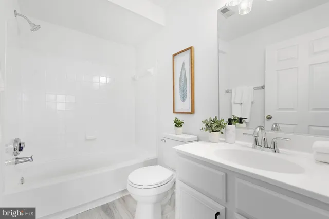 $315,000 | 8075 Lacy Drive, Unit 101, Manassas, VA 20109