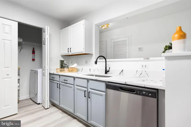 $315,000 | 8075 Lacy Drive, Unit 101, Manassas, VA 20109