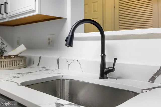 $315,000 | 8075 Lacy Drive, Unit 101, Manassas, VA 20109