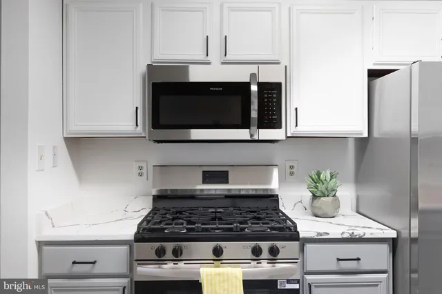 $315,000 | 8075 Lacy Drive, Unit 101, Manassas, VA 20109