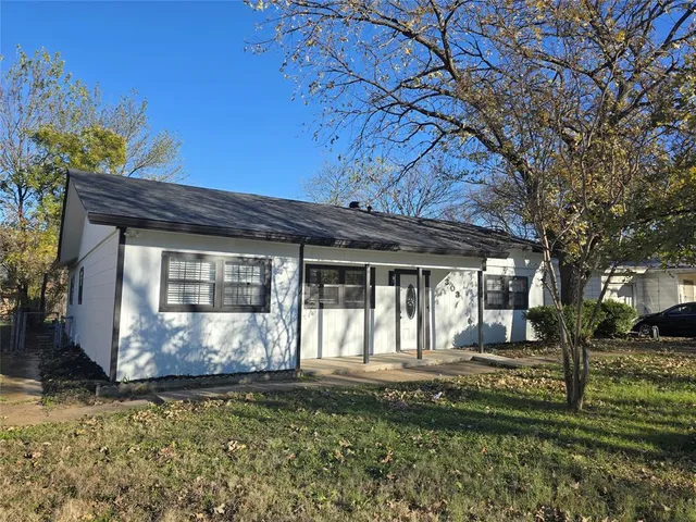$298,000 | 303 Hillcrest Street, Mansfield, TX 76063