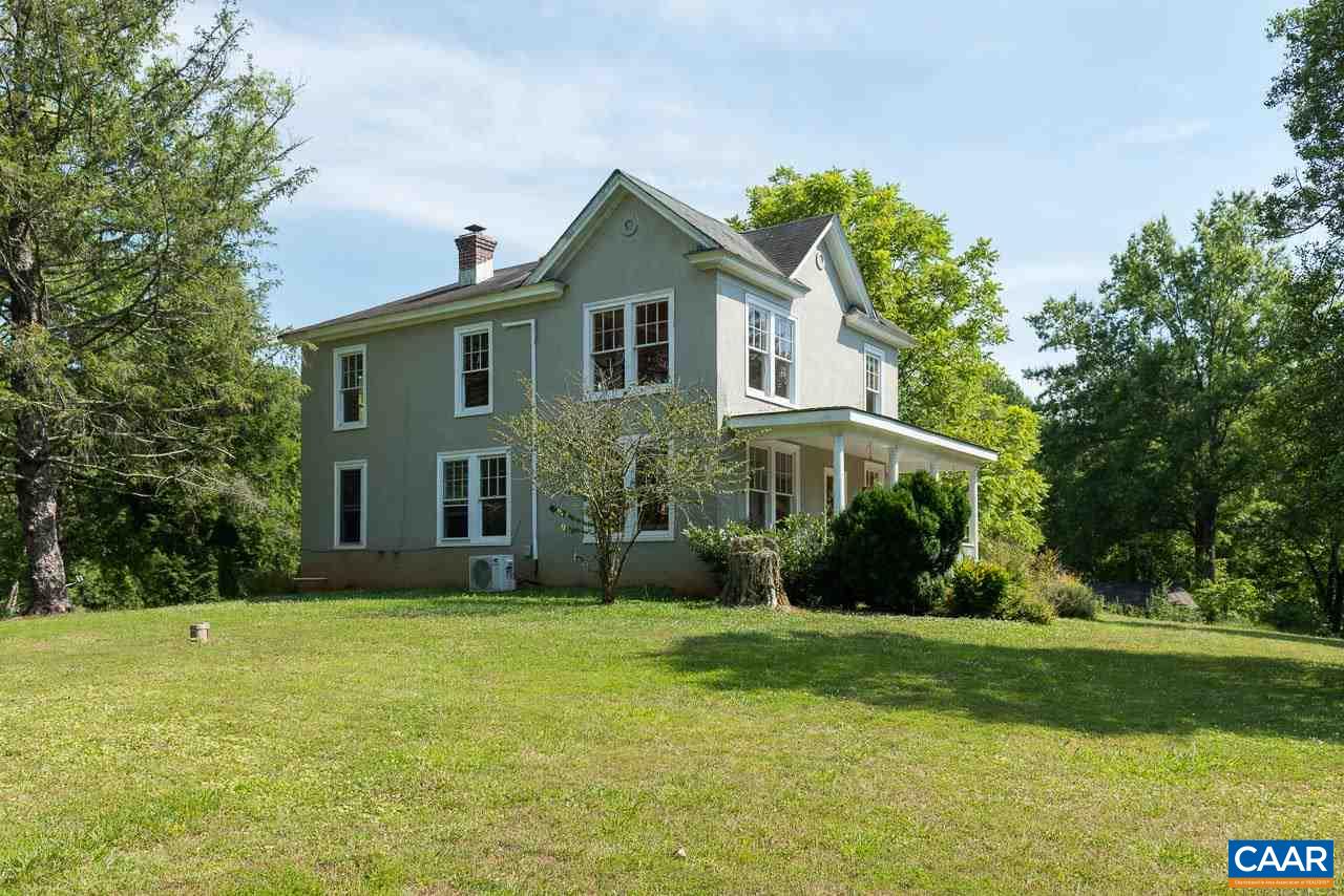 1893 Stony Point Road Charlottesville, VA 22911 - Photo 5 of 23 a front view of house with yard and green space