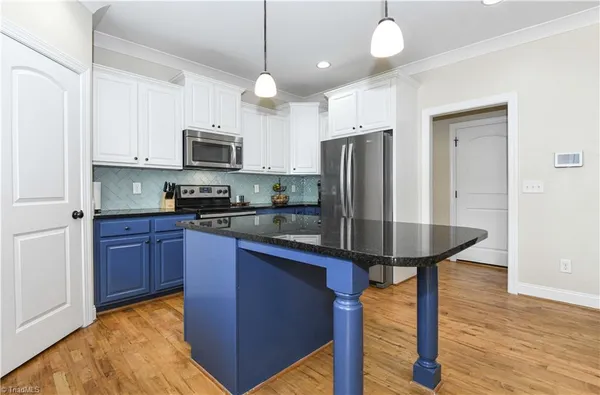 $499,900 | 5609 Crooked Oak Drive, Summerfield, NC 27358