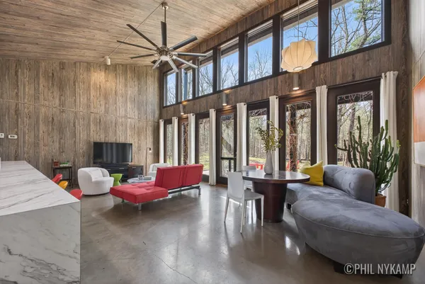 $1,375,000 | 5479 Liland Trace, Fennville, MI 49408