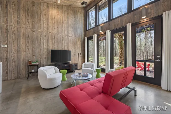$1,375,000 | 5479 Liland Trace, Fennville, MI 49408