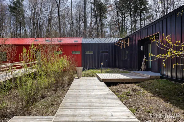 $1,375,000 | 5479 Liland Trace, Fennville, MI 49408
